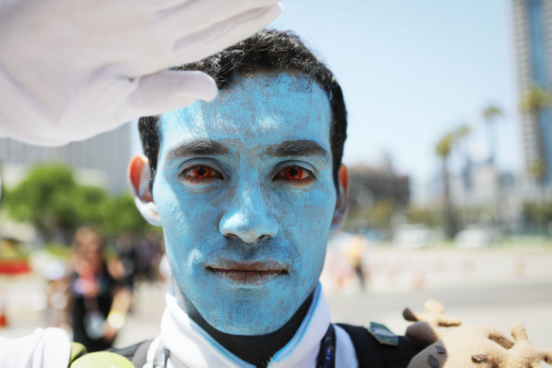 Grand Admiral Thrawn beats the heat.